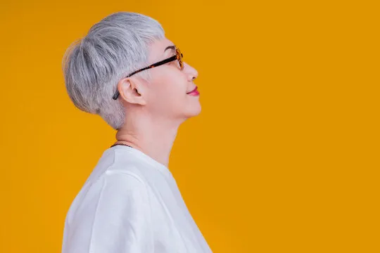 前职业篮球运动员